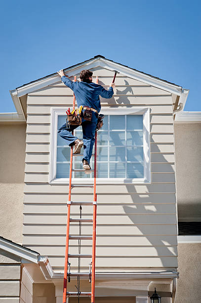 Affordable siding repair and maintenance services in Parklawn, CA